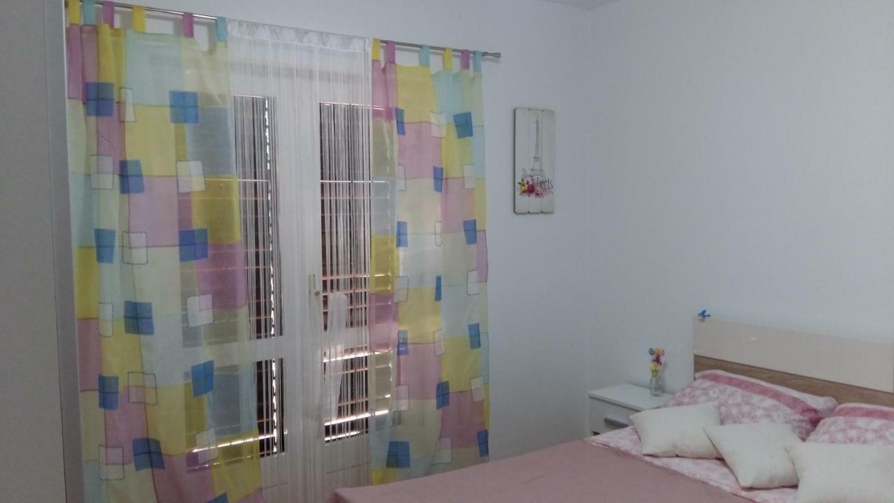 Apartment Ilina Vodice Ngoại thất bức ảnh
